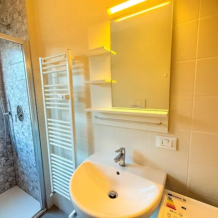 - Voll Ausgestattet, Optimale Lage 博尔扎诺